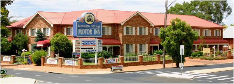 Australian Heritage Motor Inn Даббо Экстерьер фото